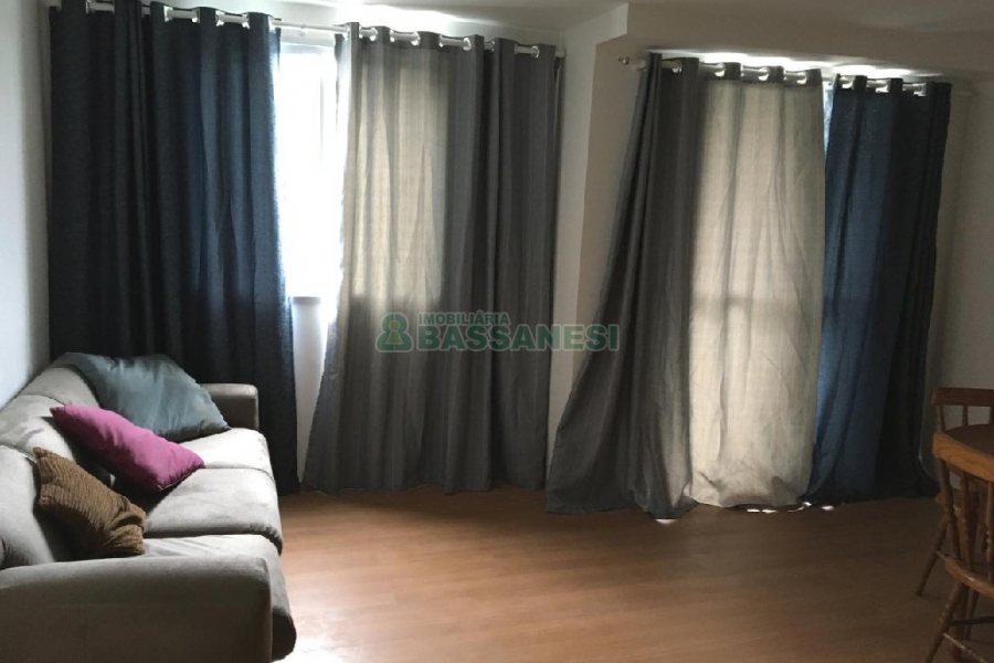 Apto Mobiliado com 30m², 1 dormitório, 1 vaga, no bairro Petrópolis em Caxias do Sul para Alugar
