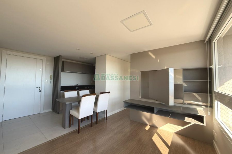 Apto Mobiliado com 40m², 1 dormitório, 1 vaga, no bairro Sanvitto em Caxias do Sul para Alugar