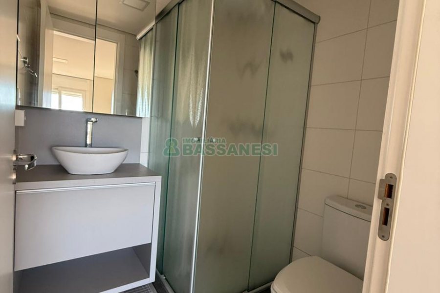 Apto Mobiliado com 40m², 1 dormitório, 1 vaga, no bairro Sanvitto em Caxias do Sul para Alugar