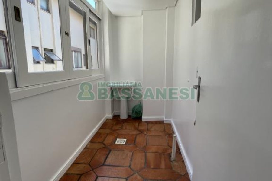 Apto/Cobertura com 210m², 3 dormitórios, 1 vaga, no bairro Santa Catarina em Caxias do Sul para Comprar