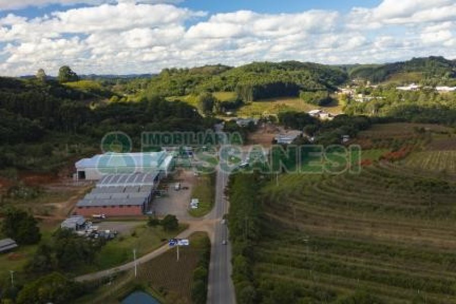 Pavilhão com 4300m², no bairro Jardim das Hortências em Caxias do Sul para Alugar