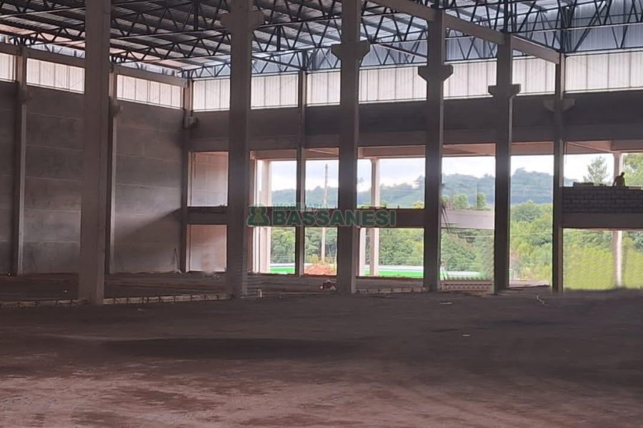 Pavilhão com 4300m², no bairro Jardim das Hortências em Caxias do Sul para Alugar