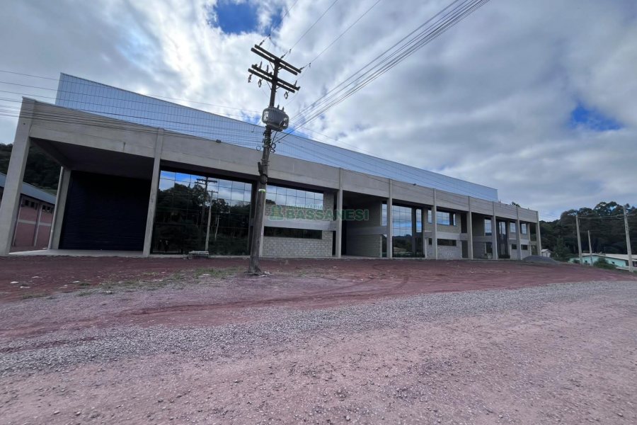 Pavilhão com 4300m², no bairro Jardim das Hortências em Caxias do Sul para Alugar