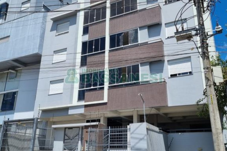 Apartamento com 73m², 2 dormitórios, 1 vaga, no bairro Rio Branco em Caxias do Sul para Comprar