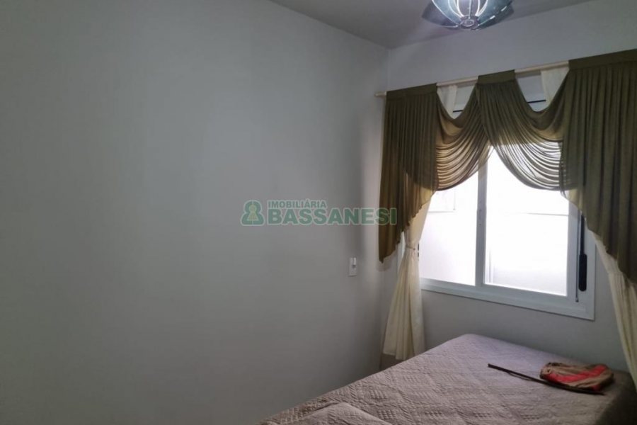 Apartamento com 73m², 2 dormitórios, 1 vaga, no bairro Rio Branco em Caxias do Sul para Comprar