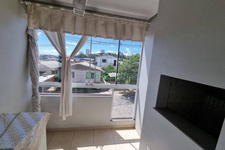 Apartamento com 73m², 2 dormitórios, 1 vaga, no bairro Rio Branco em Caxias do Sul para Comprar