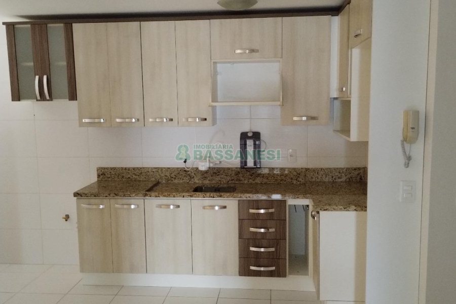Apartamento com 54m², 2 dormitórios, 1 vaga, no bairro Salgado Filho em Caxias do Sul para Comprar