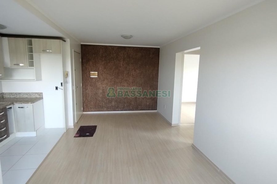 Apartamento com 54m², 2 dormitórios, 1 vaga, no bairro Salgado Filho em Caxias do Sul para Comprar