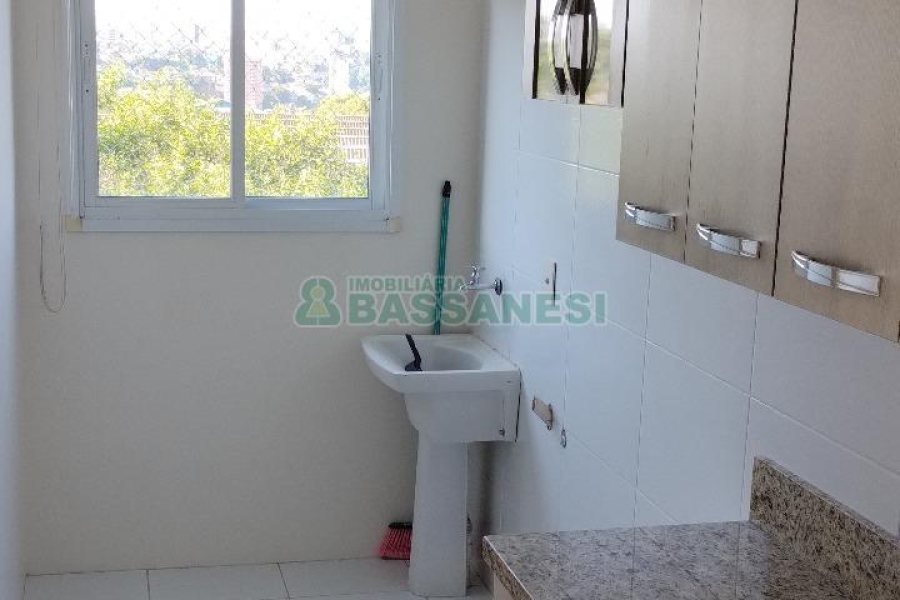 Apartamento com 54m², 2 dormitórios, 1 vaga, no bairro Salgado Filho em Caxias do Sul para Comprar