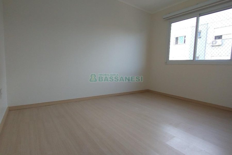 Apartamento com 54m², 2 dormitórios, 1 vaga, no bairro Salgado Filho em Caxias do Sul para Comprar