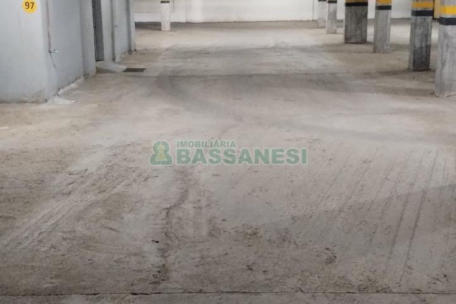 Apartamento com 54m², 2 dormitórios, 1 vaga, no bairro Salgado Filho em Caxias do Sul para Comprar