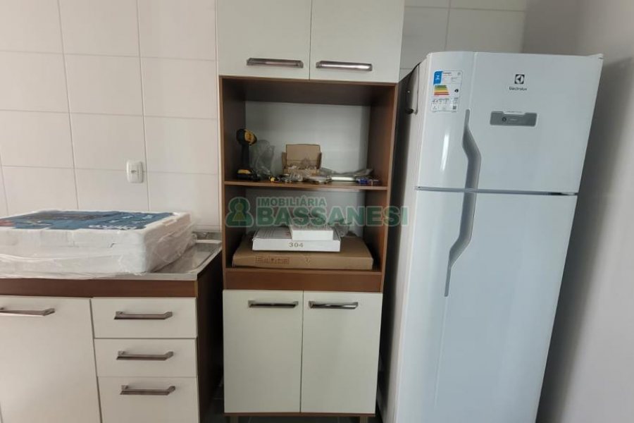Apartamento com 70m², 3 dormitórios, 1 vaga, no bairro Santa Catarina em Caxias do Sul para Alugar