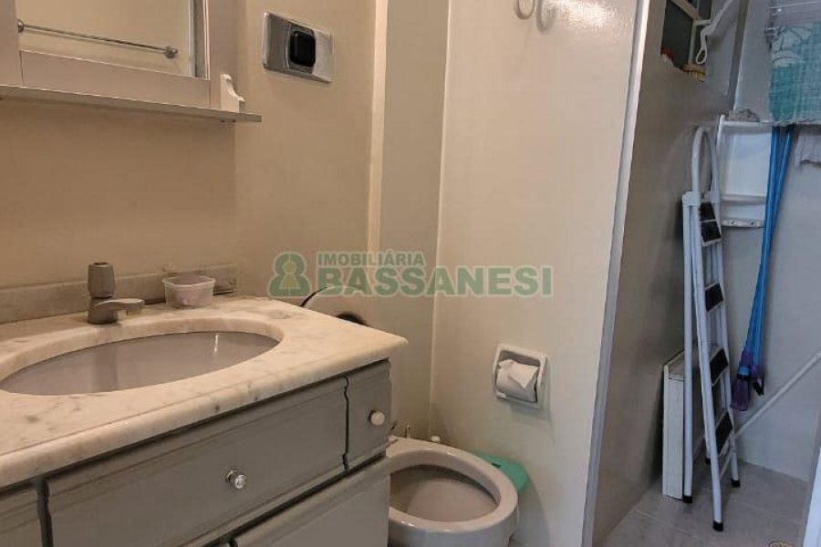 Apartamento com 30m², 1 dormitório, no bairro Centro em Caxias do Sul para Alugar