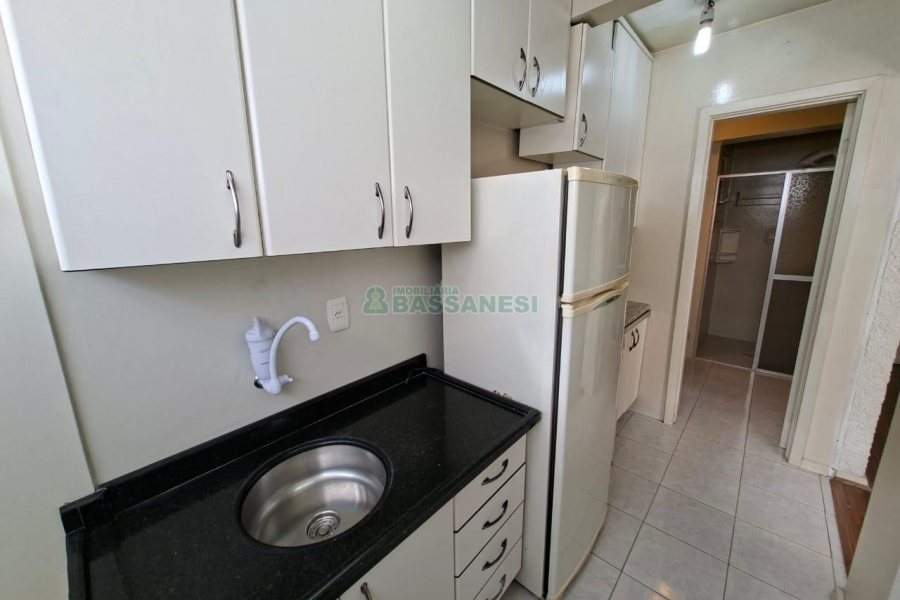 Apartamento com 30m², 1 dormitório, no bairro Centro em Caxias do Sul para Alugar