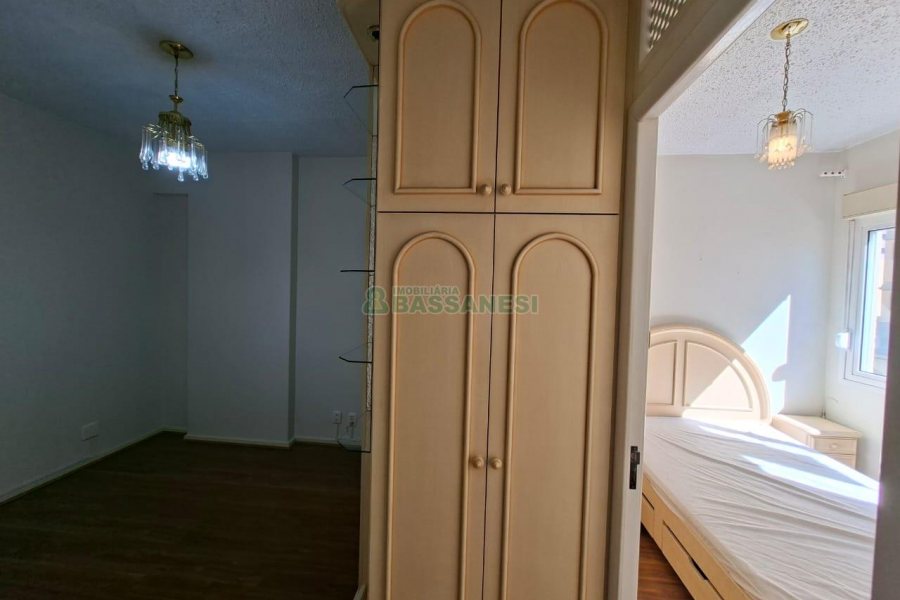 Apartamento com 30m², 1 dormitório, no bairro Centro em Caxias do Sul para Alugar