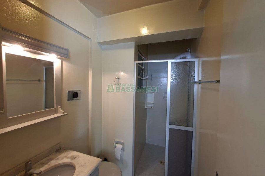 Apartamento com 30m², 1 dormitório, no bairro Centro em Caxias do Sul para Alugar