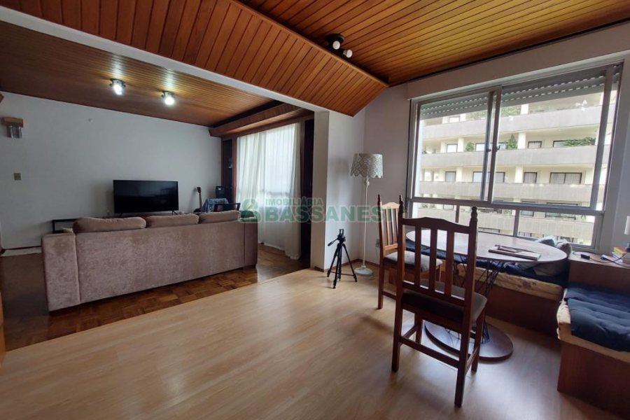 Apartamento com 99m², 2 dormitórios, 1 vaga, no bairro Centro em Caxias do Sul para Comprar