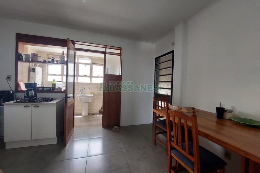 Apartamento com 99m², 2 dormitórios, 1 vaga, no bairro Centro em Caxias do Sul para Comprar