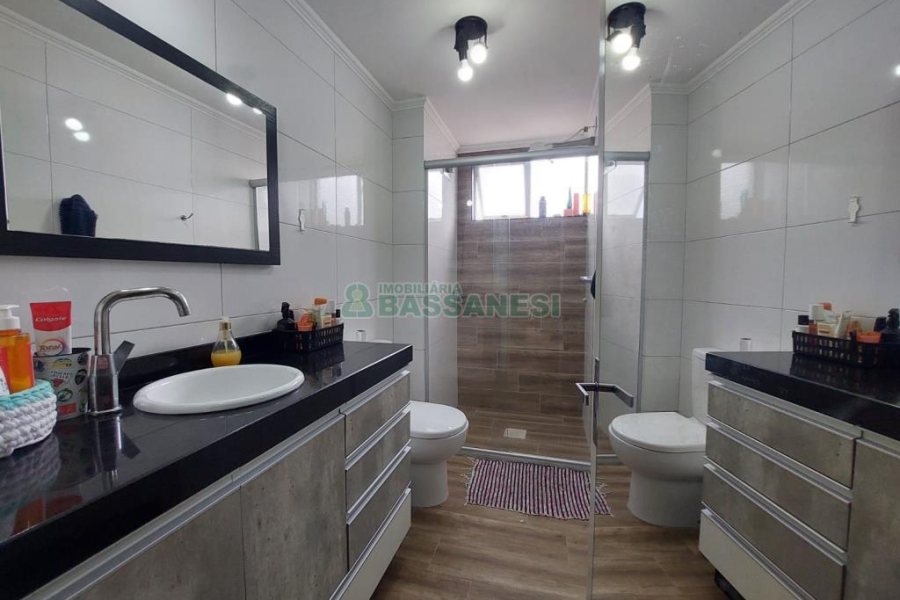Apartamento com 99m², 2 dormitórios, 1 vaga, no bairro Centro em Caxias do Sul para Comprar