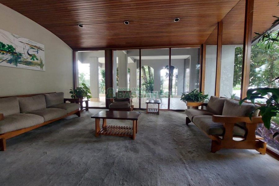 Apartamento com 99m², 2 dormitórios, 1 vaga, no bairro Centro em Caxias do Sul para Comprar