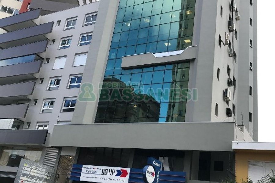 Sala com 65m², no bairro Rio Branco em Caxias do Sul para Alugar