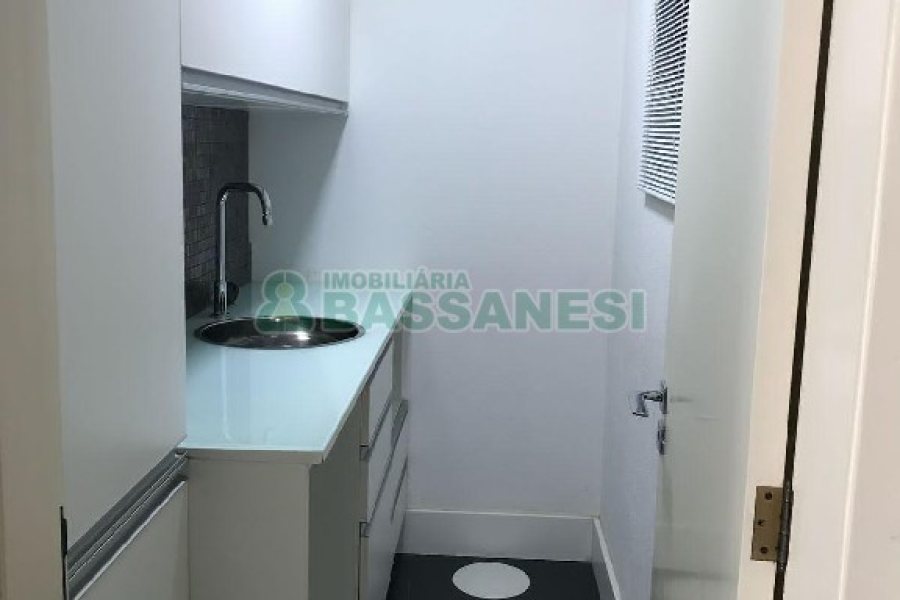 Sala com 65m², no bairro Rio Branco em Caxias do Sul para Alugar