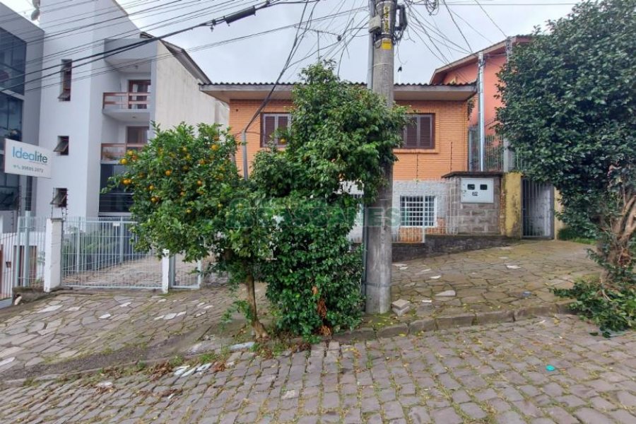 Pavilhão com 401m², no bairro Sagrada Família em Caxias do Sul para Comprar