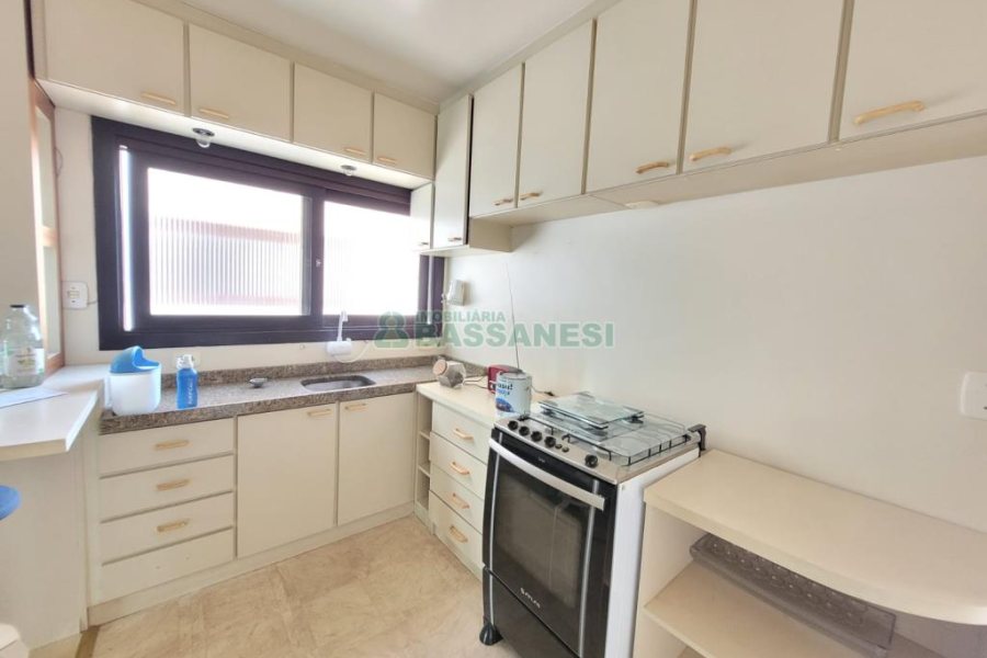 Apto/Cobertura com 285m², 5 dormitórios, 4 vagas, no bairro Panazzolo em Caxias do Sul para Comprar