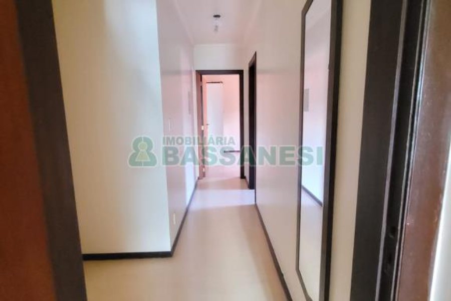 Apto/Cobertura com 285m², 5 dormitórios, 4 vagas, no bairro Panazzolo em Caxias do Sul para Comprar