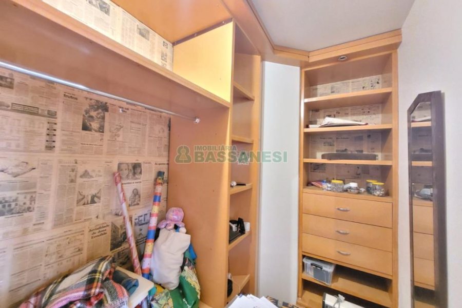 Apto/Cobertura com 285m², 5 dormitórios, 4 vagas, no bairro Panazzolo em Caxias do Sul para Comprar