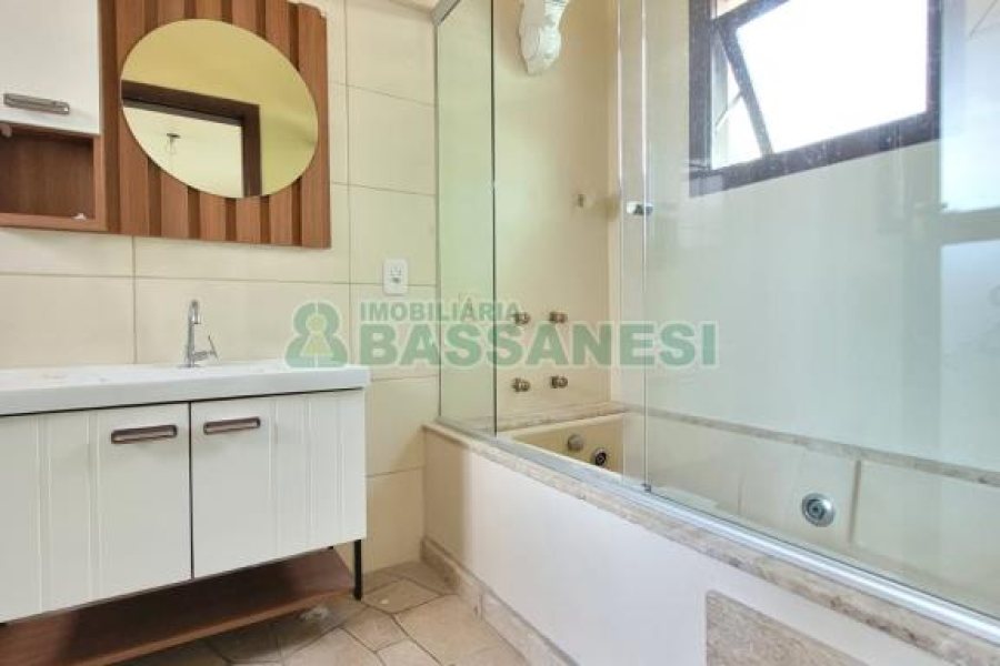 Apto/Cobertura com 285m², 5 dormitórios, 4 vagas, no bairro Panazzolo em Caxias do Sul para Comprar