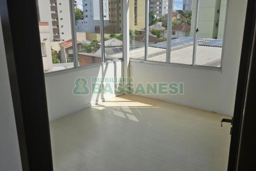Apto/Cobertura com 285m², 5 dormitórios, 4 vagas, no bairro Panazzolo em Caxias do Sul para Comprar