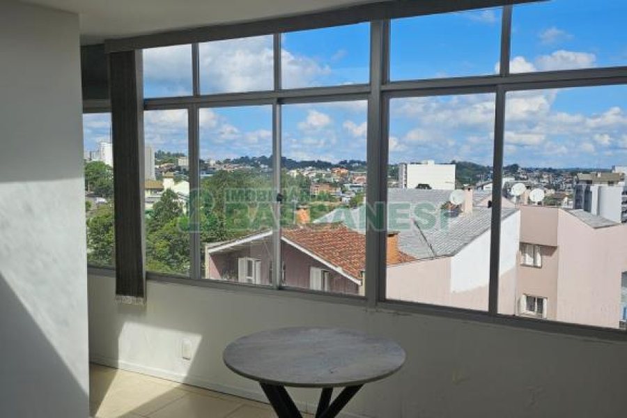 Apto/Cobertura com 285m², 5 dormitórios, 4 vagas, no bairro Panazzolo em Caxias do Sul para Comprar