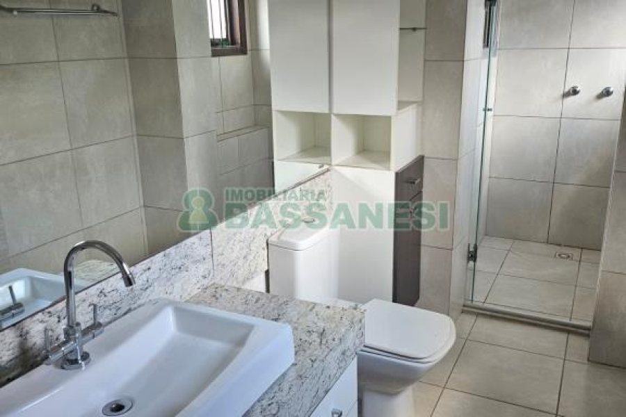 Apto/Cobertura com 285m², 5 dormitórios, 4 vagas, no bairro Panazzolo em Caxias do Sul para Comprar