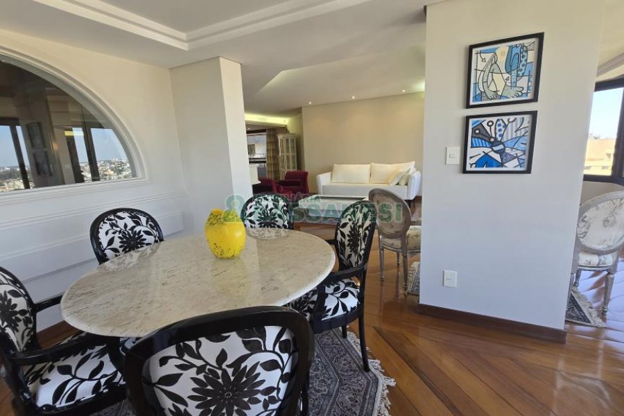 Apartamento com 375m², 3 dormitórios, 4 vagas, no bairro Madureira em Caxias do Sul para Comprar