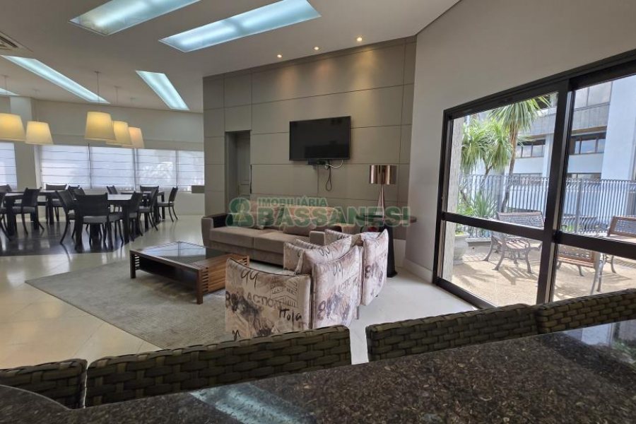 Apartamento com 375m², 3 dormitórios, 4 vagas, no bairro Madureira em Caxias do Sul para Comprar