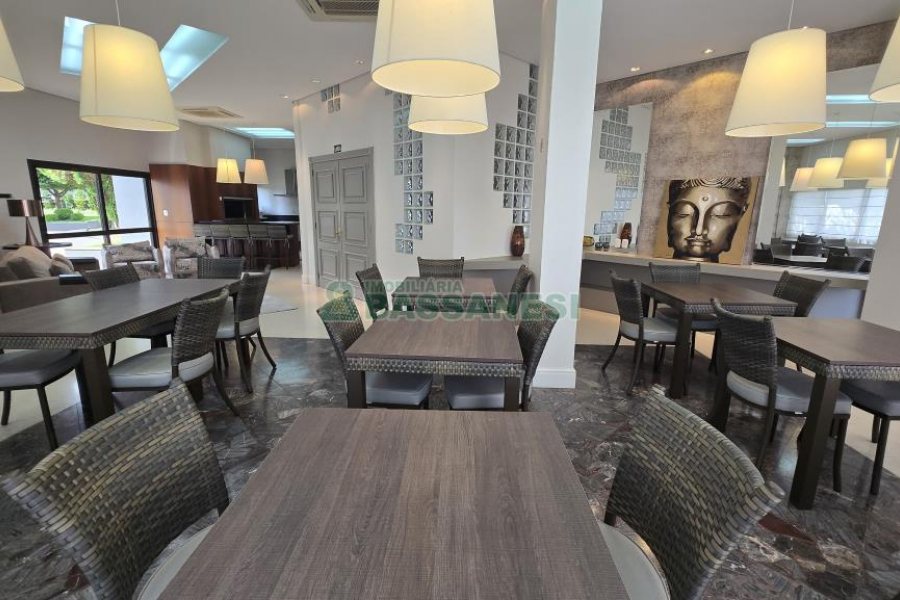 Apartamento com 375m², 3 dormitórios, 4 vagas, no bairro Madureira em Caxias do Sul para Comprar