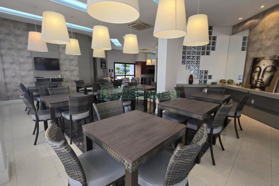 Apartamento com 375m², 3 dormitórios, 4 vagas, no bairro Madureira em Caxias do Sul para Comprar