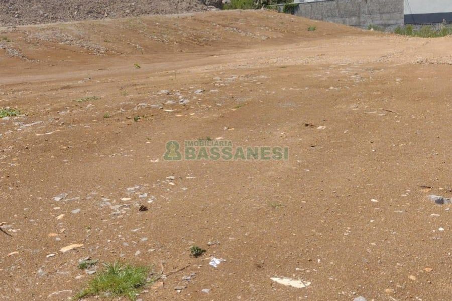 Terreno com 7808m², no bairro Marechal Floriano em Caxias do Sul para Comprar