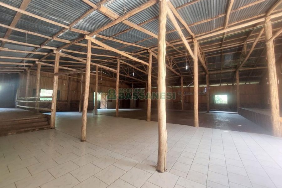 Pavilhão com 600m², no bairro Vila Cristina em Caxias do Sul para Alugar