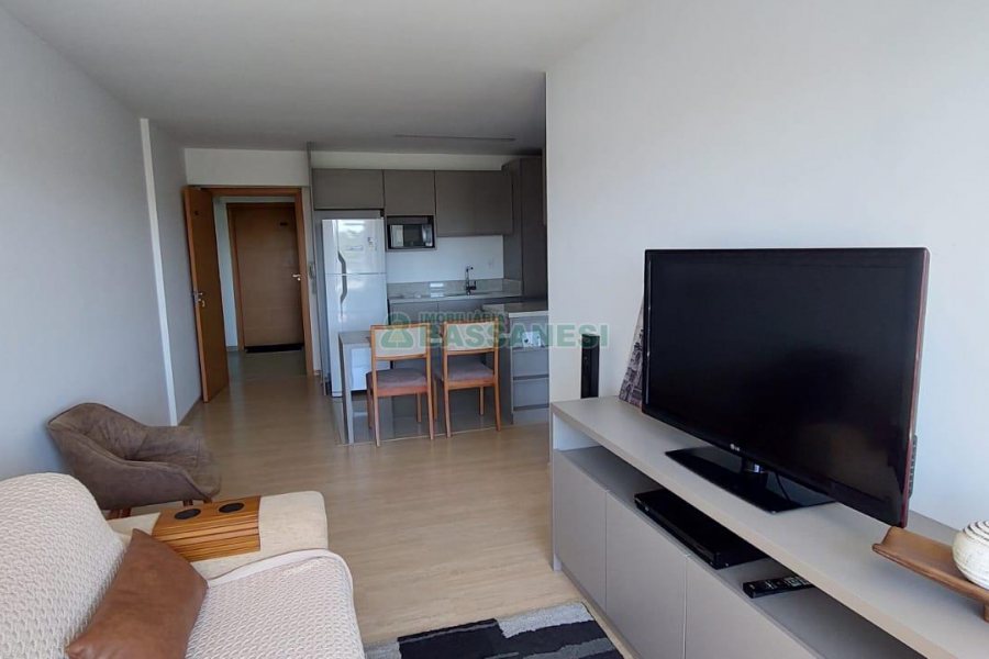 Apto Mobiliado com 50m², 1 dormitório, 1 vaga, no bairro Madureira em Caxias do Sul para Alugar