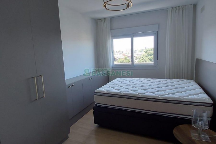 Apto Mobiliado com 50m², 1 dormitório, 1 vaga, no bairro Madureira em Caxias do Sul para Alugar