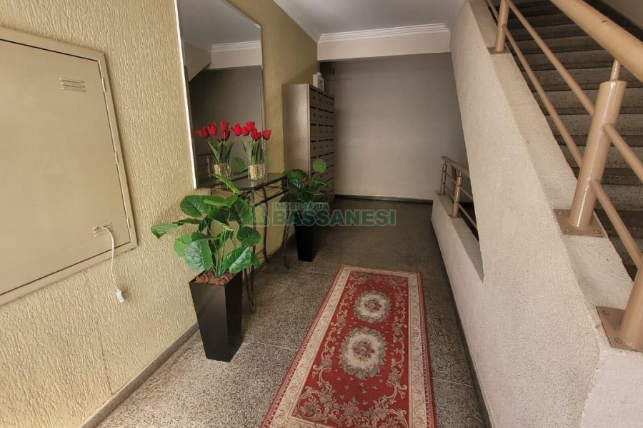 Apartamento com 82m², 2 dormitórios, 2 vagas, no bairro Centro em Caxias do Sul para Alugar ou Comprar