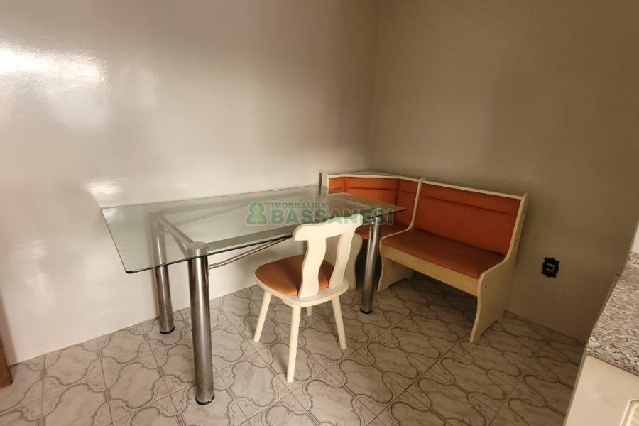 Apartamento com 82m², 2 dormitórios, 2 vagas, no bairro Centro em Caxias do Sul para Alugar ou Comprar