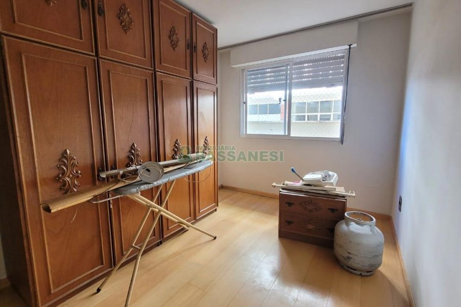 Apartamento com 82m², 2 dormitórios, 2 vagas, no bairro Centro em Caxias do Sul para Alugar ou Comprar