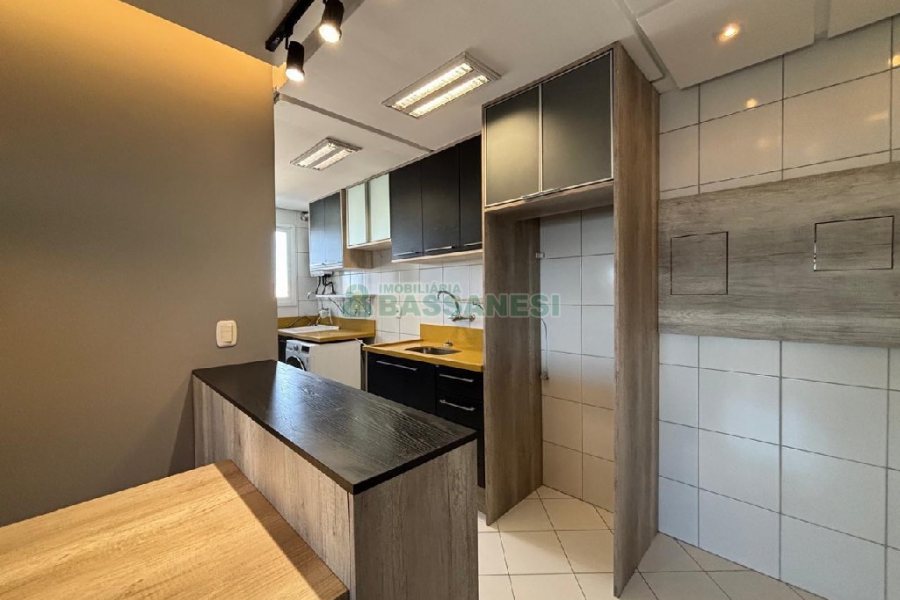 Apartamento com 58m², 2 dormitórios, 1 vaga, no bairro Santa Lúcia em Caxias do Sul para Alugar