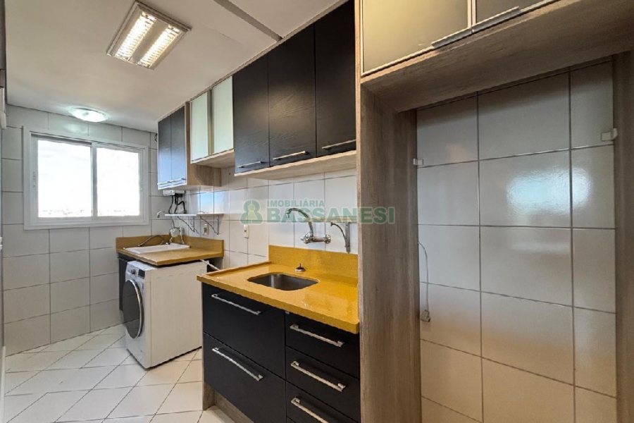 Apartamento com 58m², 2 dormitórios, 1 vaga, no bairro Santa Lúcia em Caxias do Sul para Alugar
