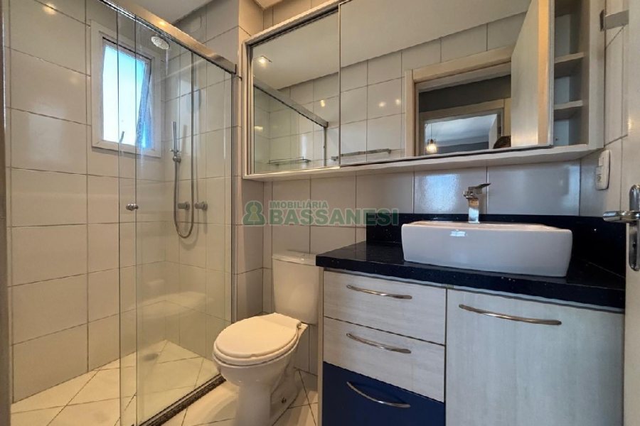 Apartamento com 58m², 2 dormitórios, 1 vaga, no bairro Santa Lúcia em Caxias do Sul para Alugar