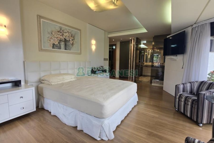 Apto Mobiliado com 374m², 3 dormitórios, 4 vagas, no bairro Madureira em Caxias do Sul para Alugar ou Comprar