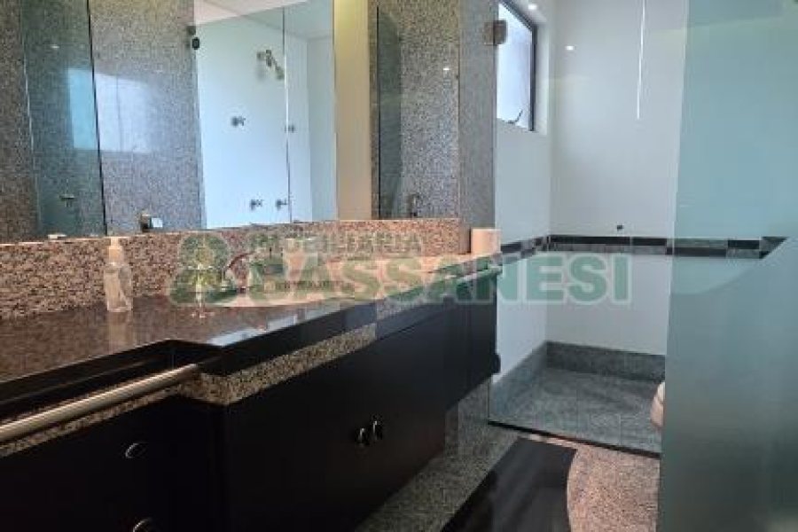 Apto Mobiliado com 374m², 3 dormitórios, 4 vagas, no bairro Madureira em Caxias do Sul para Alugar ou Comprar